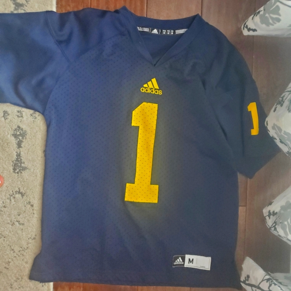 Michigan University jersey size medium women's